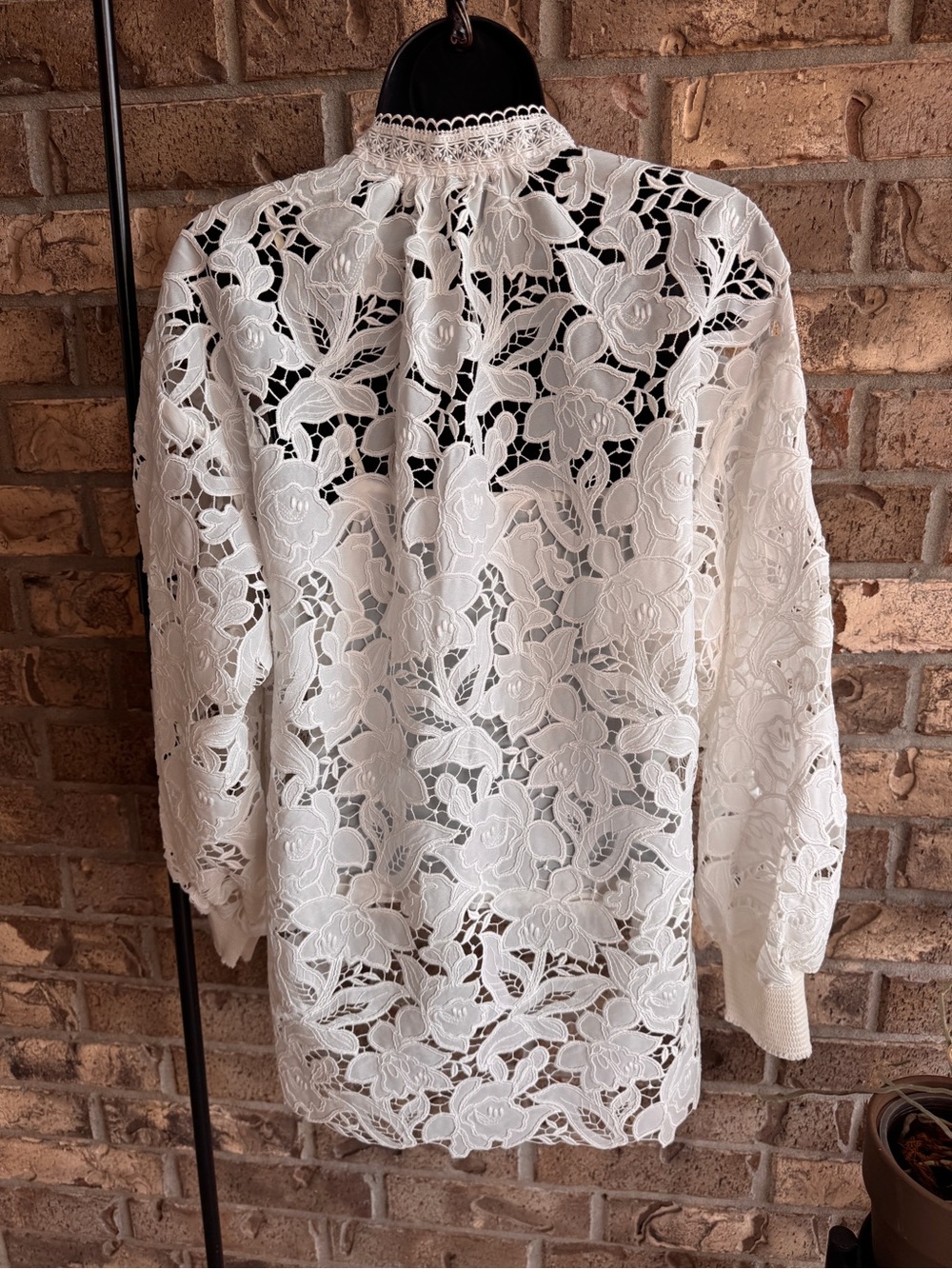 Alice + Olivia White Floral Guipure Lace Blouse + Camisole SP - Picture 9 of 16